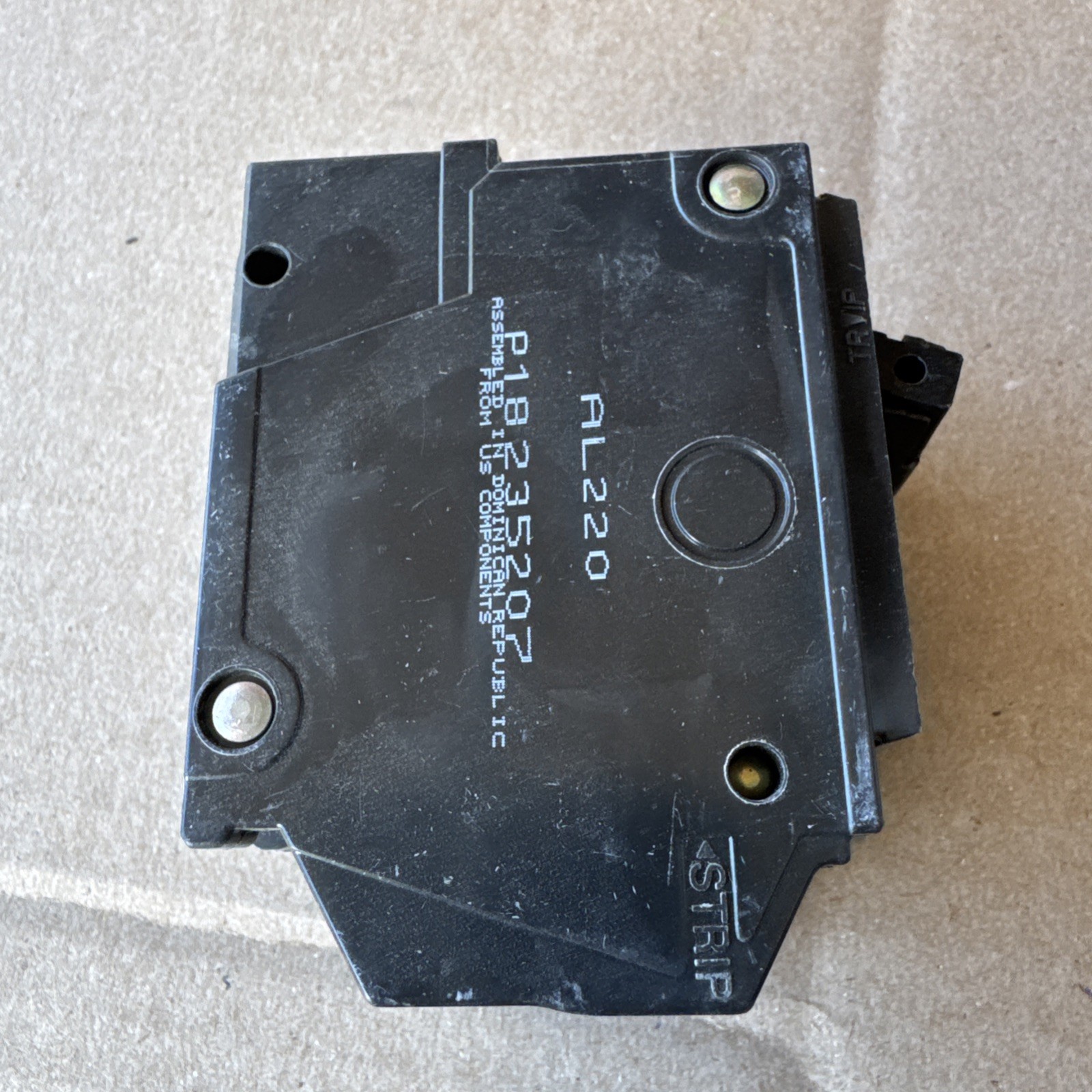 NEW Box of 5 GE THQL2120 20 Amp Circuit Breaker 20A 2 Pole 120/240V 2P
