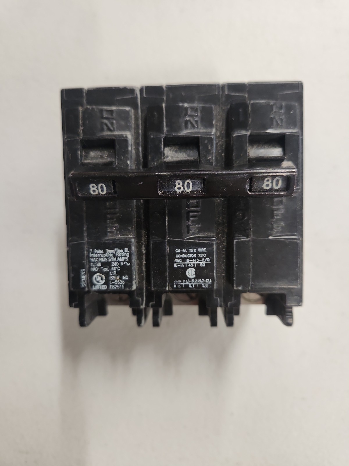 SIEMENS B380 3 POLE 80A 240V Type BL Bolt On Circuit Breaker READ DESCRIPTION