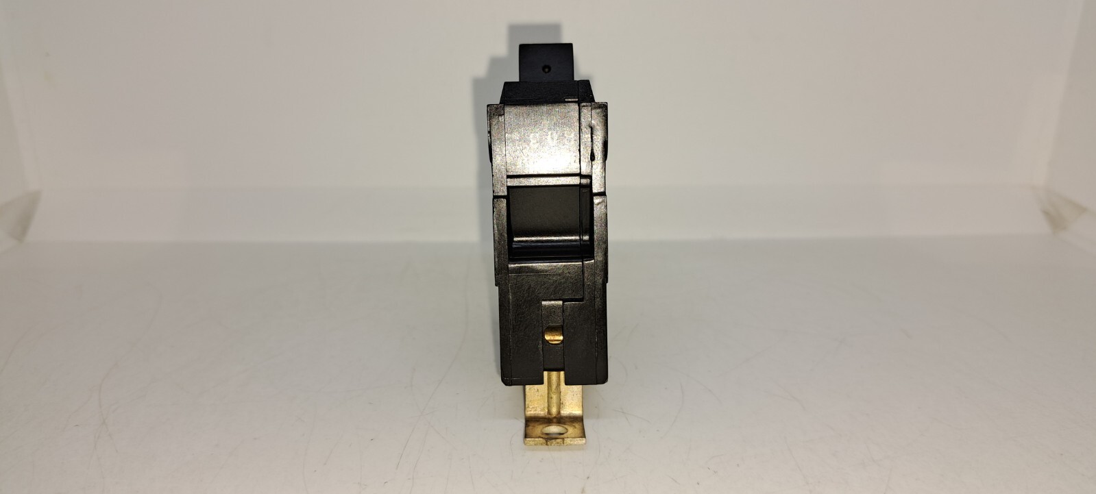 GE GENERAL ELECTRIC TQB1120 20 AMP 1 POLE 120/240V Bolt-on Circuit Breaker