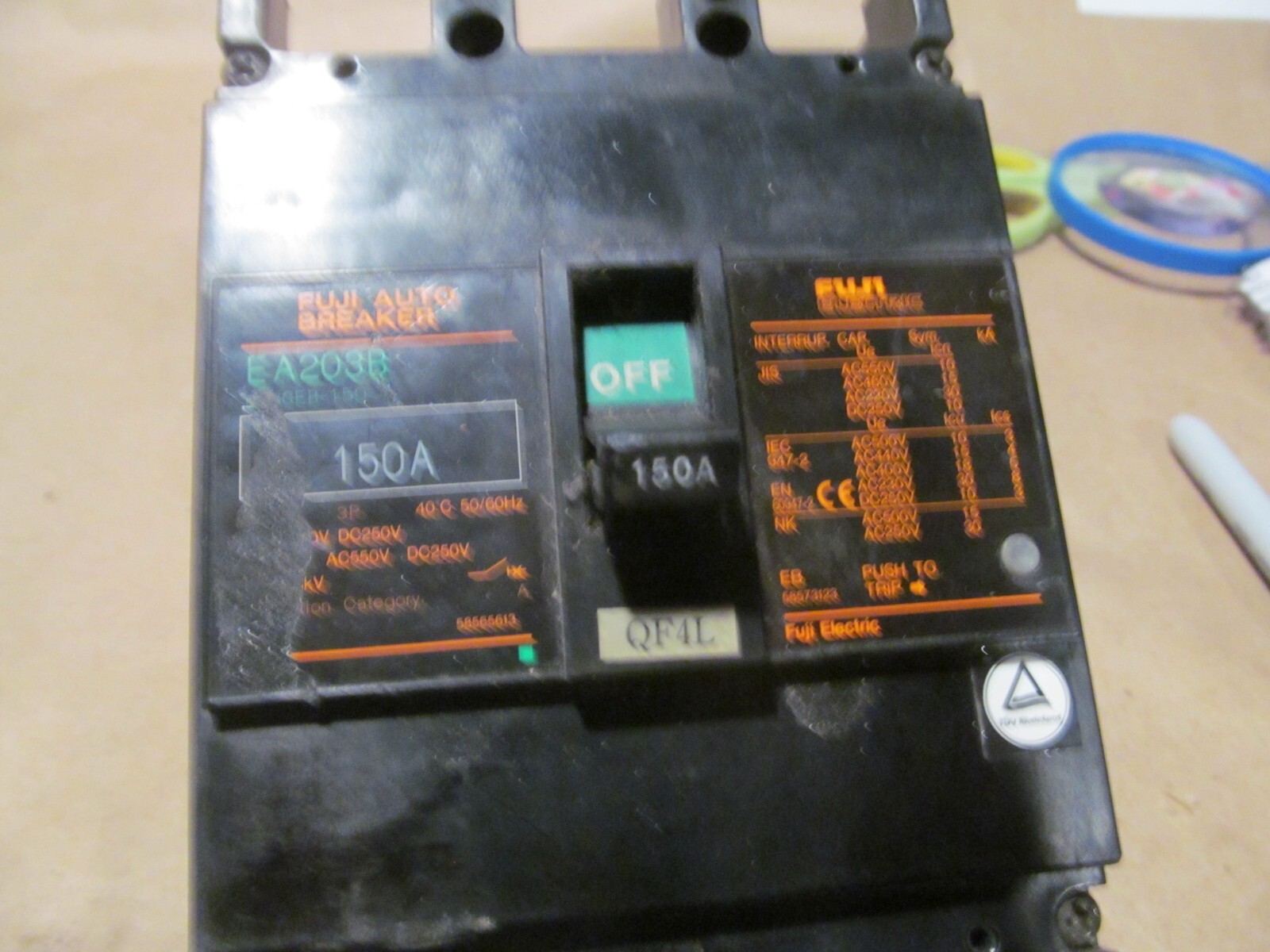 FUJI EA203B 3 POLE 150A 480V BREAKER