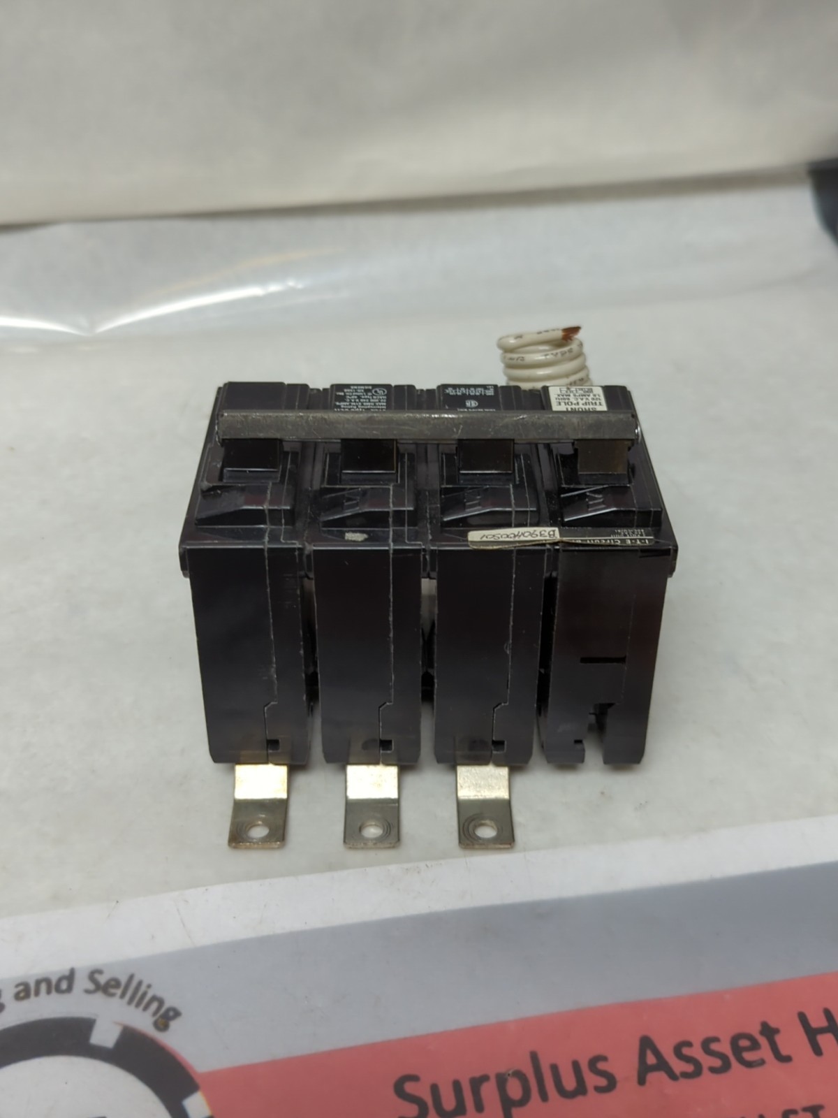 I.T.E. SIEMENS,BLH390,CIRCUIT BREAKER 90 AMP 3-POLE WITH SHUNT TRIP PRE-OWNED