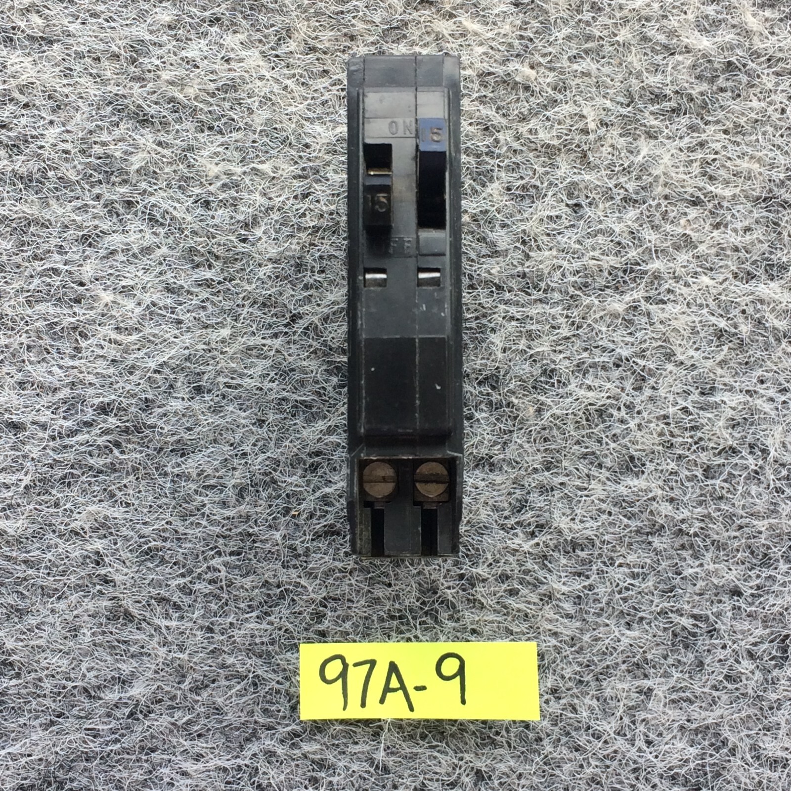 Square D QOT1515 QO1515 Tandem Twin 15-Amp Circuit Breaker With Hook Warranty