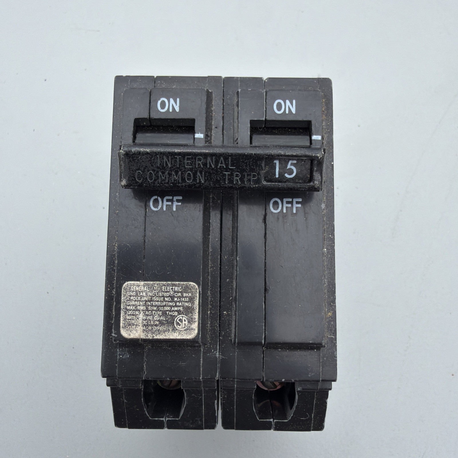 General Electric THQB215 15 Amp, 2 Pole, 120/240 volts Circuit Breaker