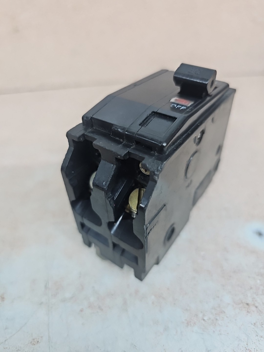 Square D QO230 2-Pole 30 Amp 120/240V Plug-In Breaker B# SEE PICS