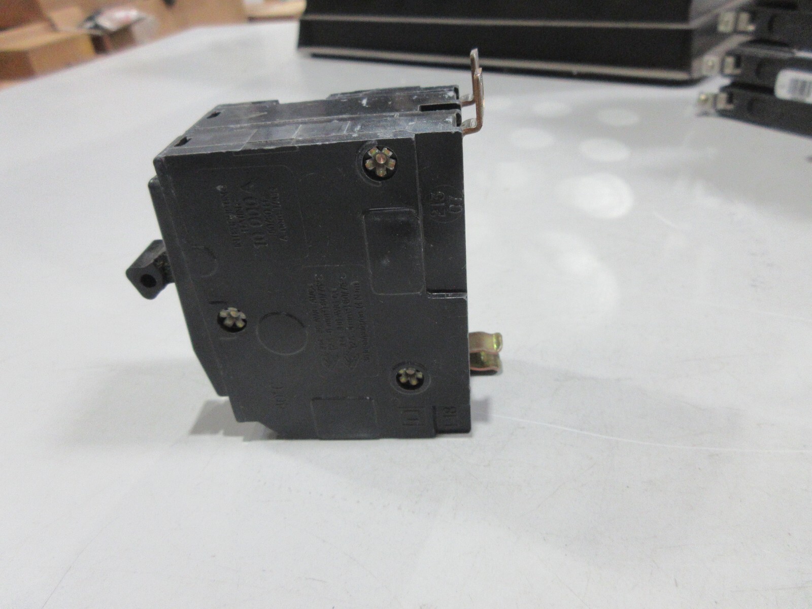 LOT OF 10 Square D QOB220 20 Circuit Breakers