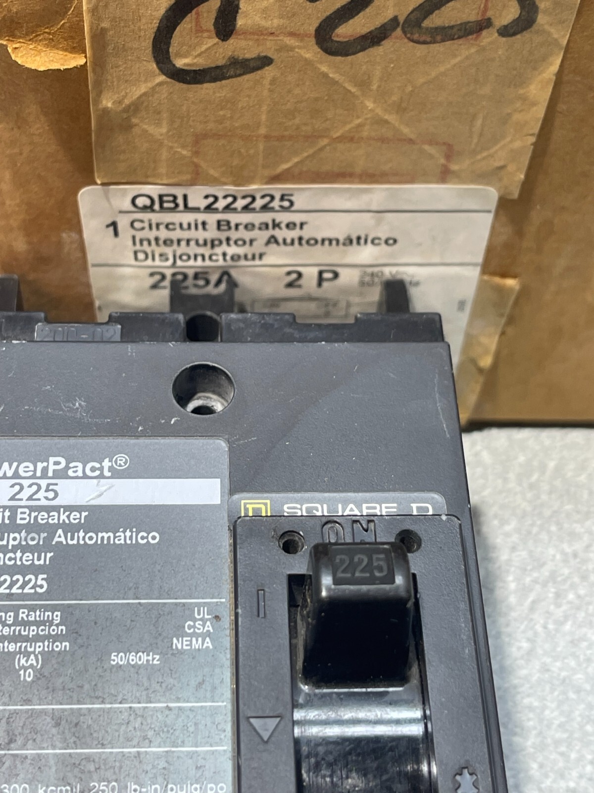 QBL22225 SQUARE D 2 POLE 225AMP 240V 10KA CIRCUIT BREAKER NEW