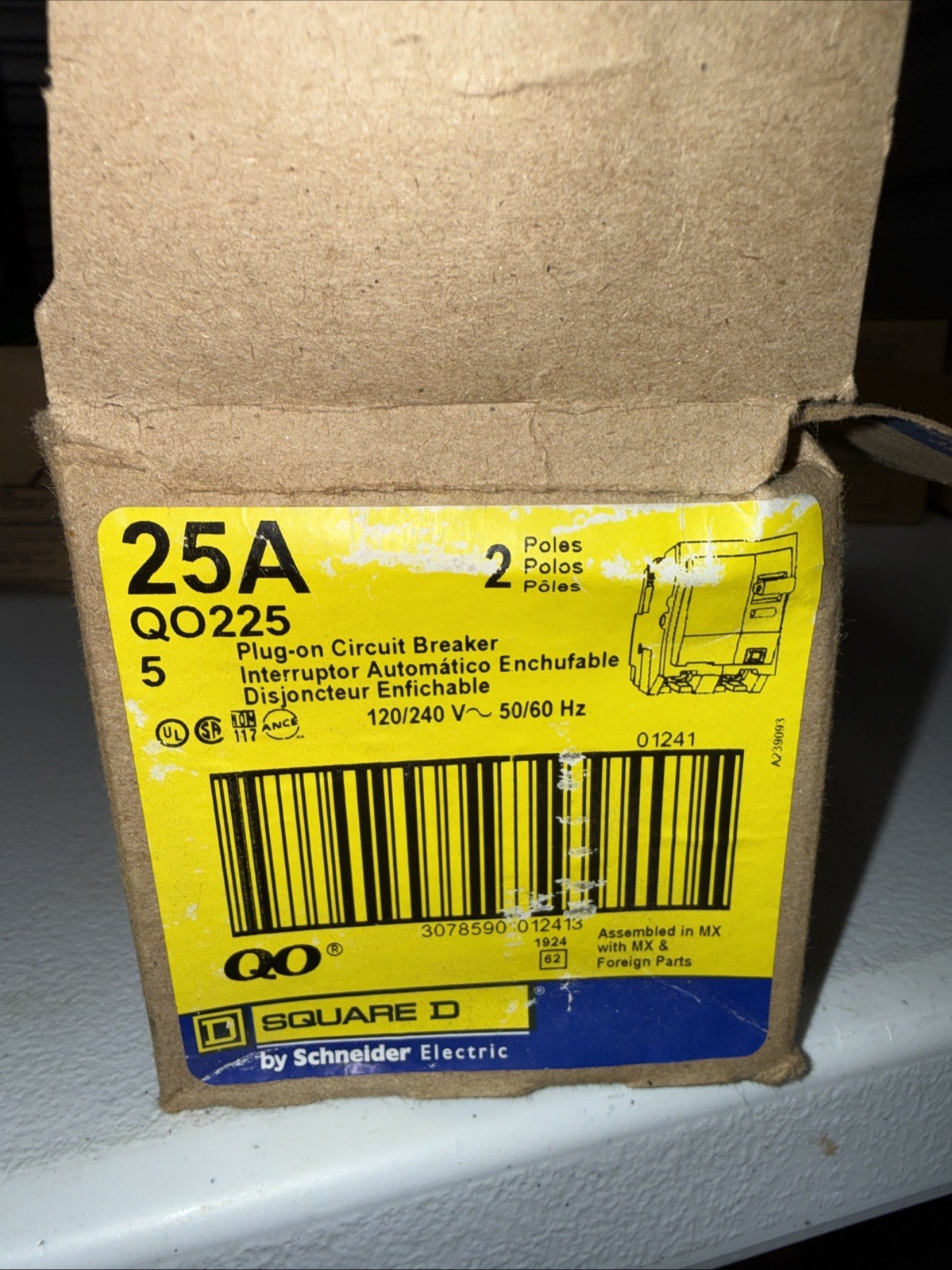 Square D Schneider QO225CP 2-Pole 25 Amp Circuit Breaker 120/240Vac