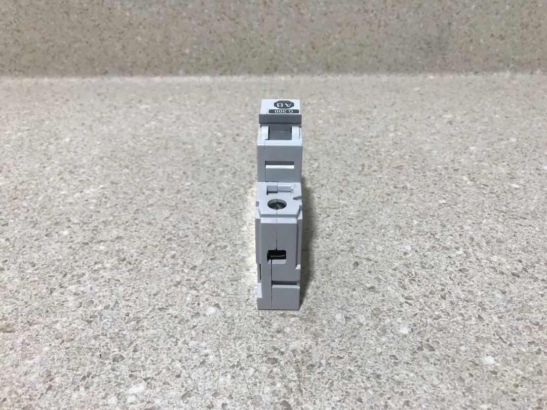Allen Bradley 1492-CB1G300 Ser. C NEW