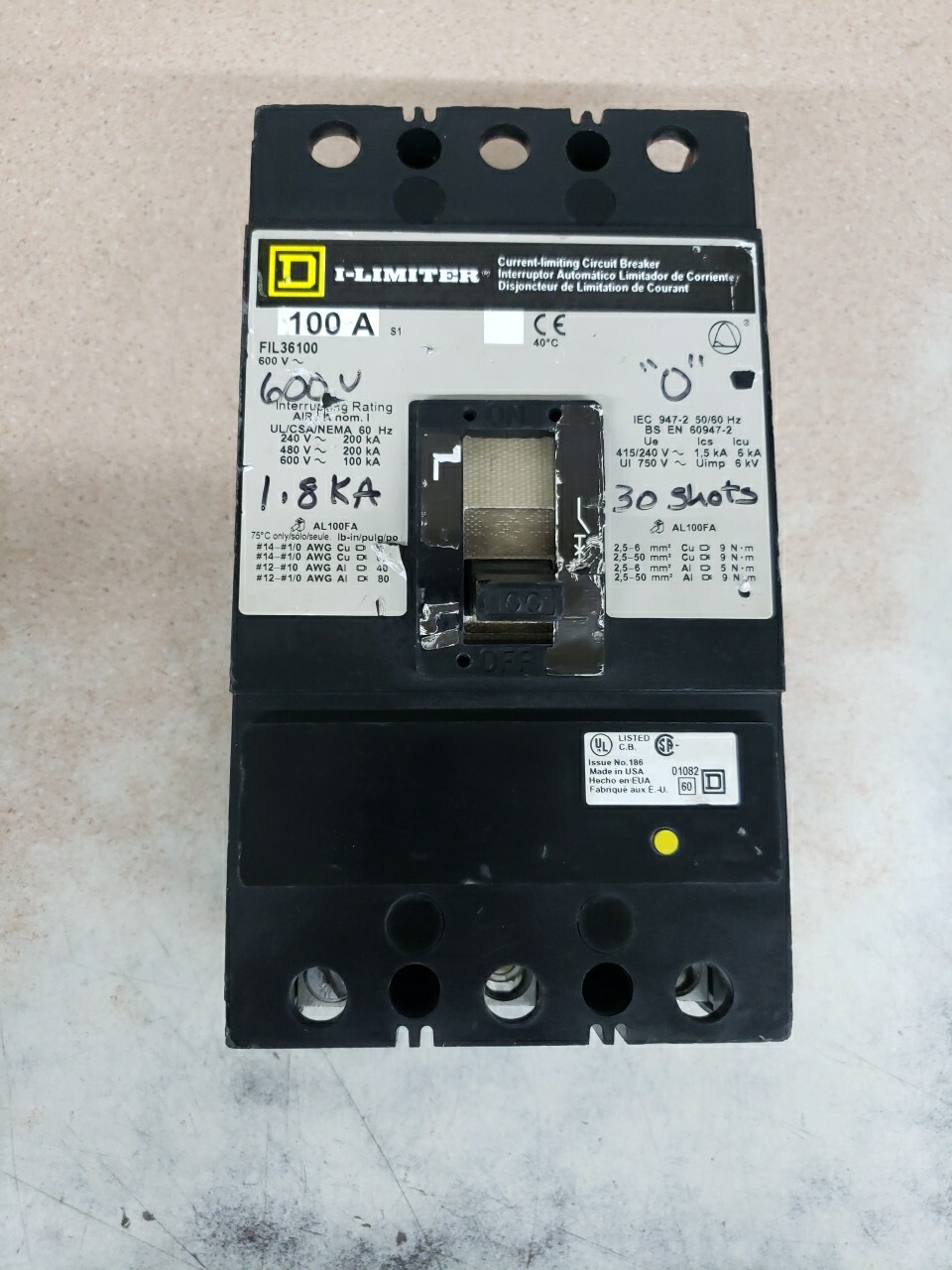 Square D I-Limiter 100 Amp Circuit Breaker FIL36100 Chipped Damaged Label