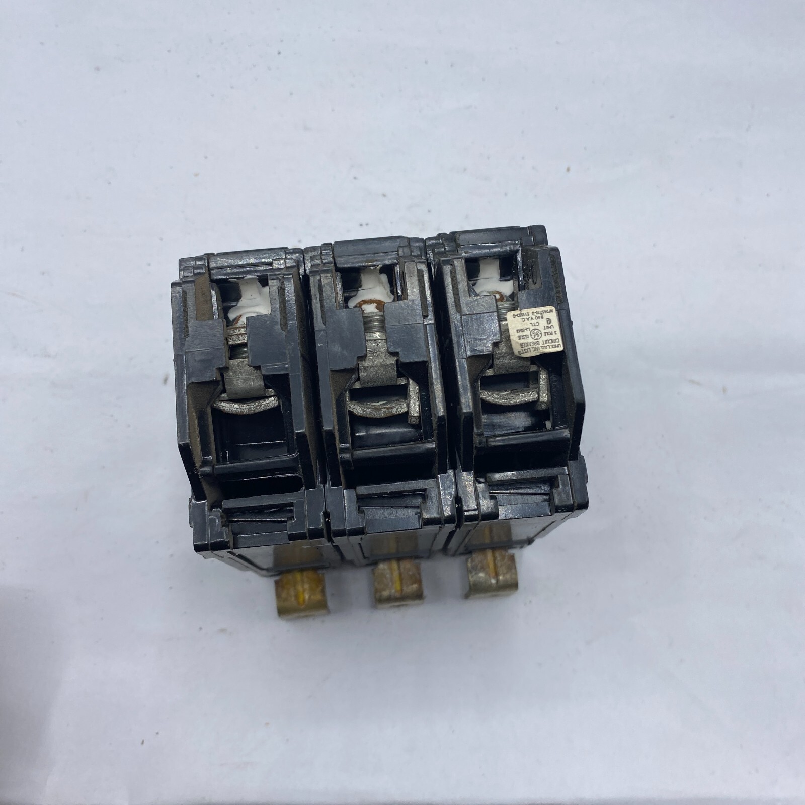 GE GENERAL ELECTRIC CIRCUIT BREAKER 3 P0LE 30 AMP 240V MADE IN USA ✅