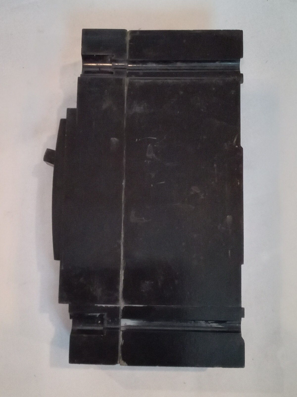 General Electric Circuit Breaker – TED113020