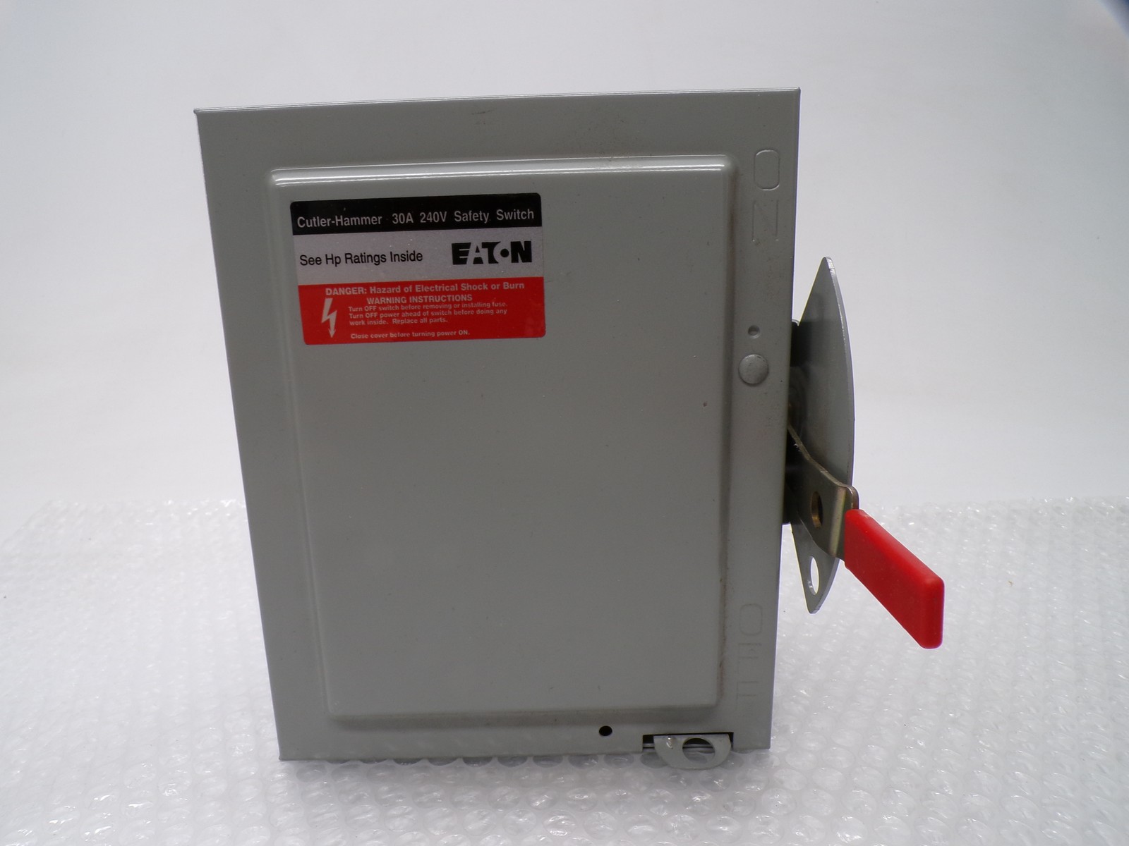 CUTLER HAMMER DG321NGB SWITCH NSNP