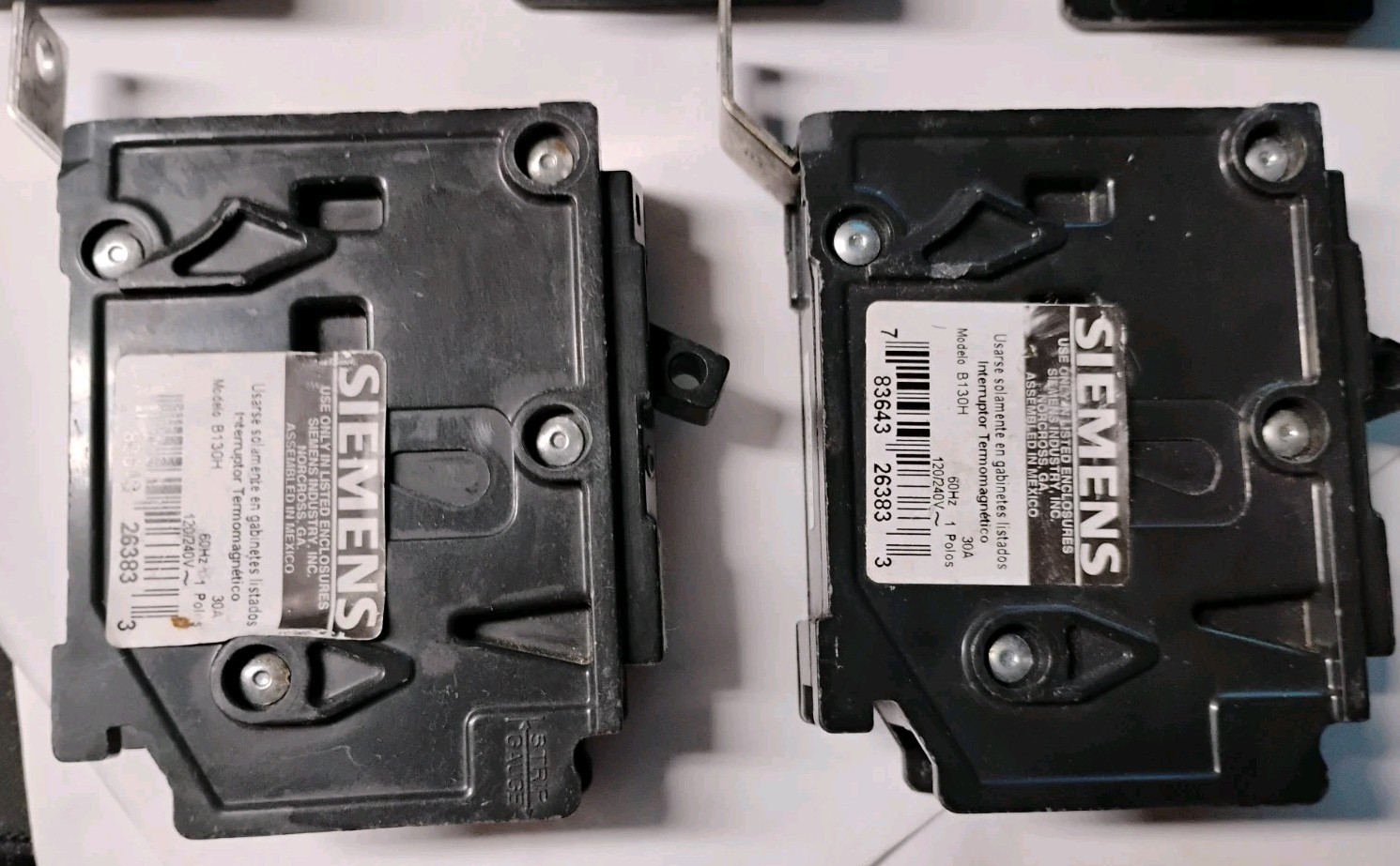 LOT OF 7 SIEMENS B115H, B120H, B130H SINGLE POLE 22k BOLT ON CIRCUIT BREAKERS
