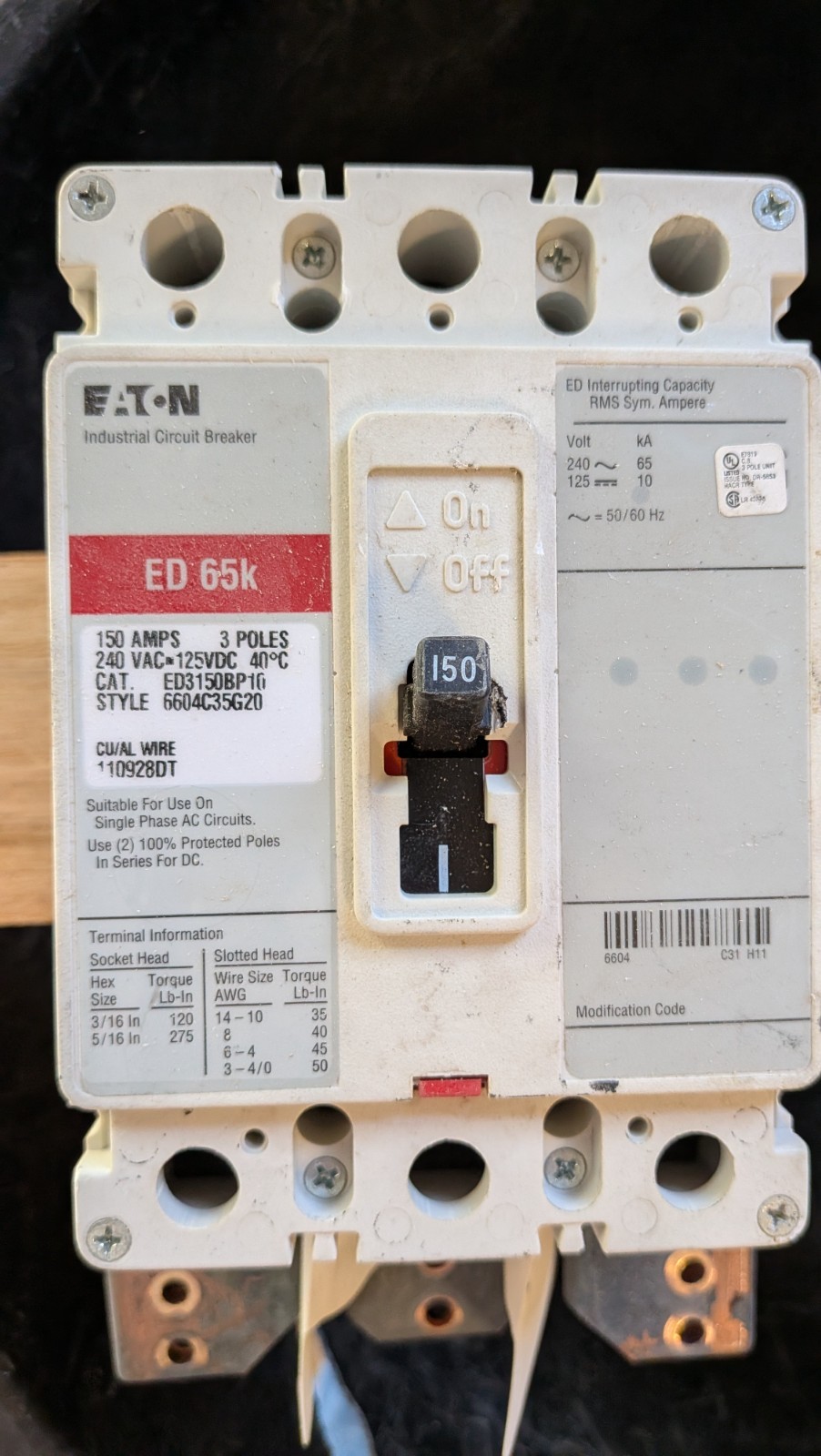 Eaton 150 Amp Circuit Breaker 240 VAC / 125 VDC 3 Pole ED3150BP10