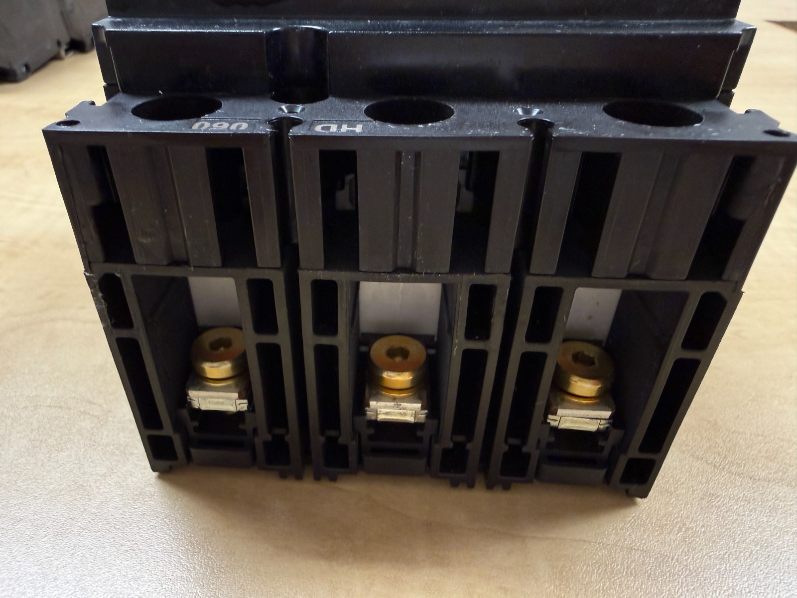 Square D, PowerPact HD 60. Cat: HDL36060 Circuit Breaker 60A, 3 pole