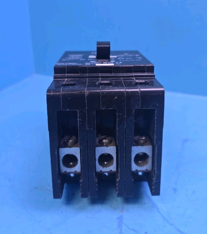 Square D EDB34100 100A 3Pole 480V Circuit Breaker