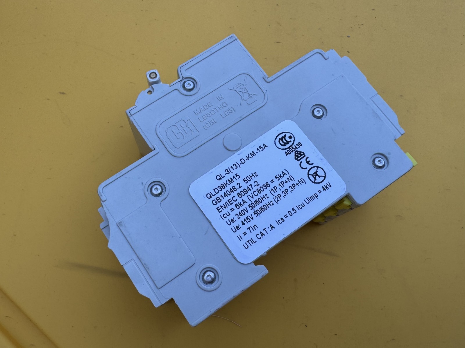 CBI QLD38KM15 Circuit Breaker 3-Pole 15A QL-3(13)-DM-KM-15A