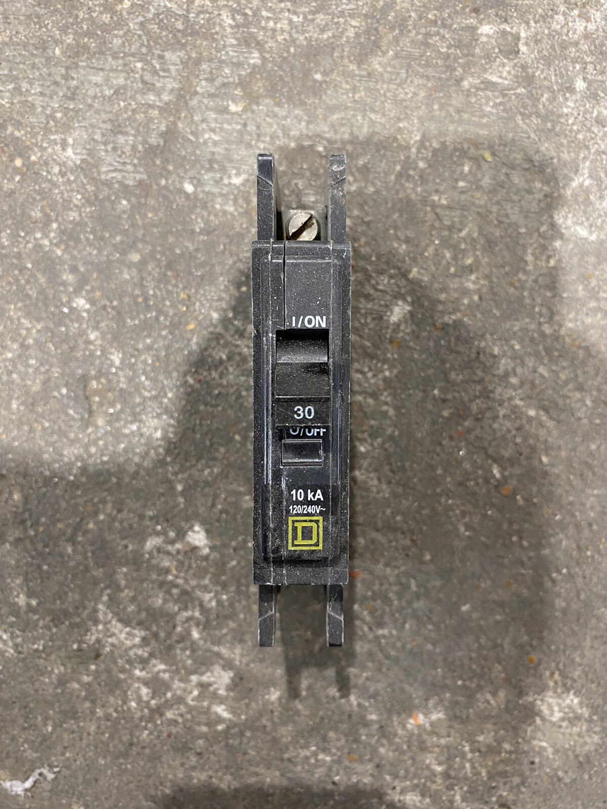 Homeline 30 Amp One-pole Circuit Breaker Hom130cp, Square D Breakers 120/240 Vac