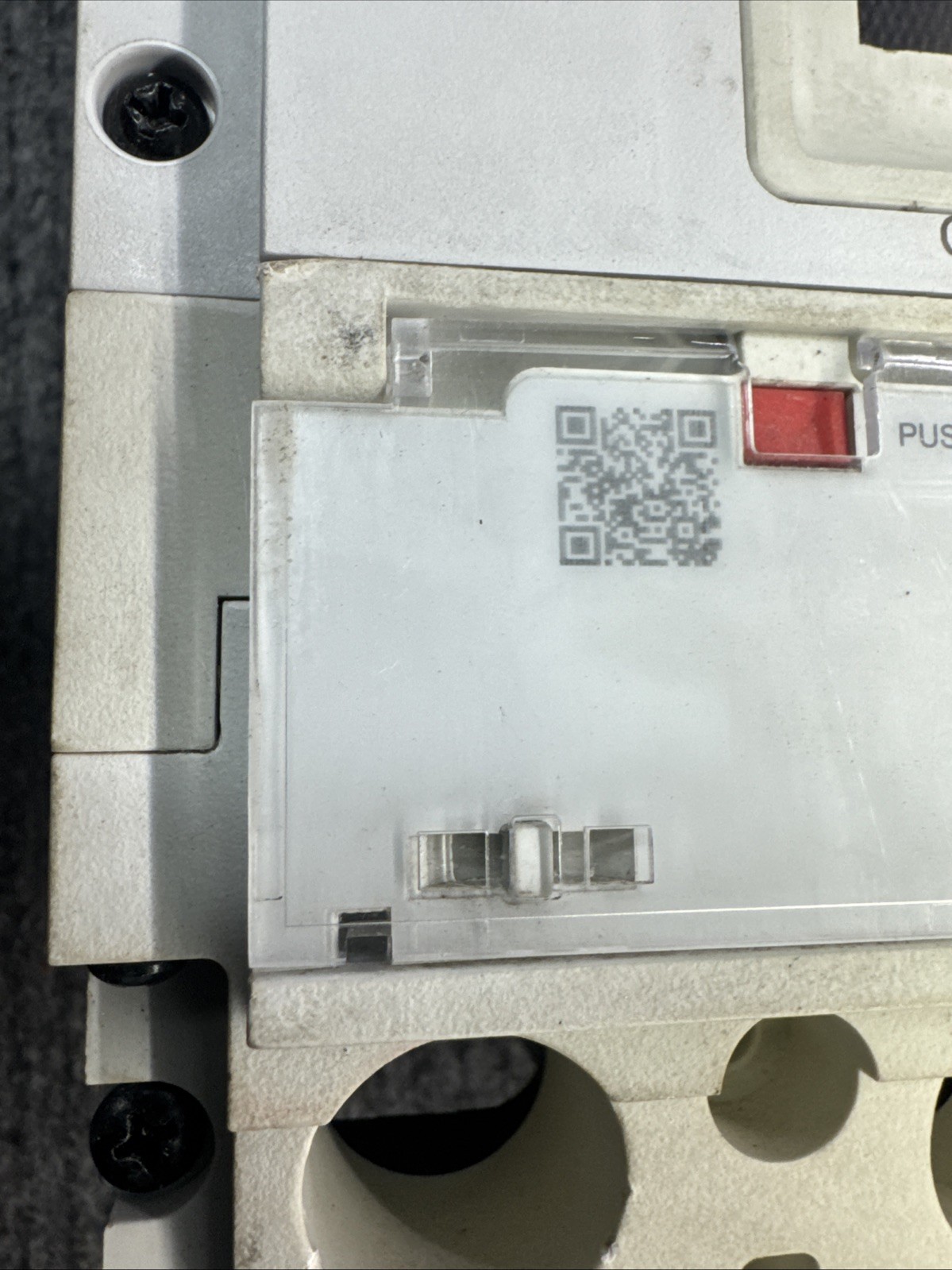 EATON Circuit Breaker PDG3XST250ACDCS PDG3 300A 200KA 400A Frame 3 Pole Phase