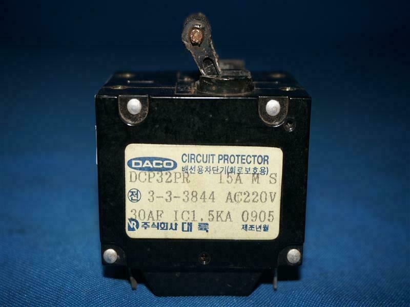 Daco DCP32PR Circuit Protector 15A