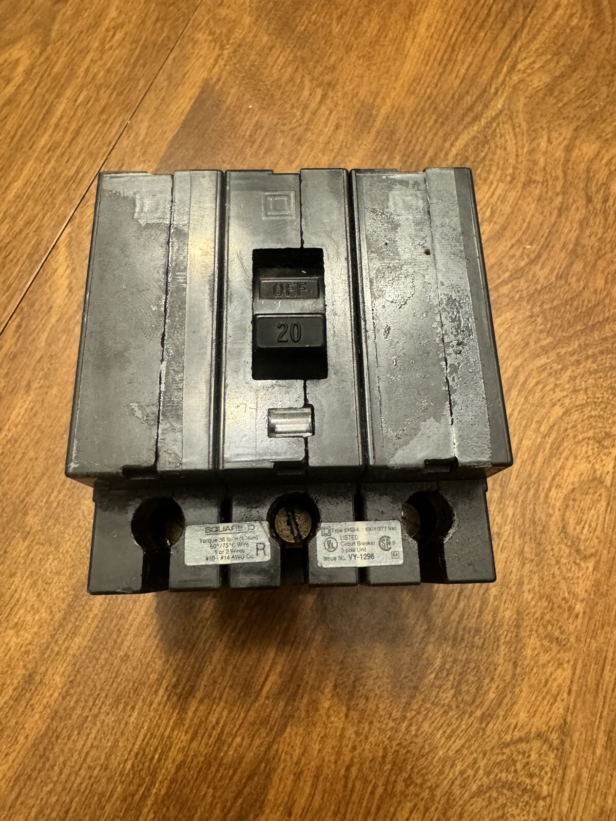 SQUARE D 3 pole 20 amp 480Y/277v EHB4 Circuit Breaker EHB 34020