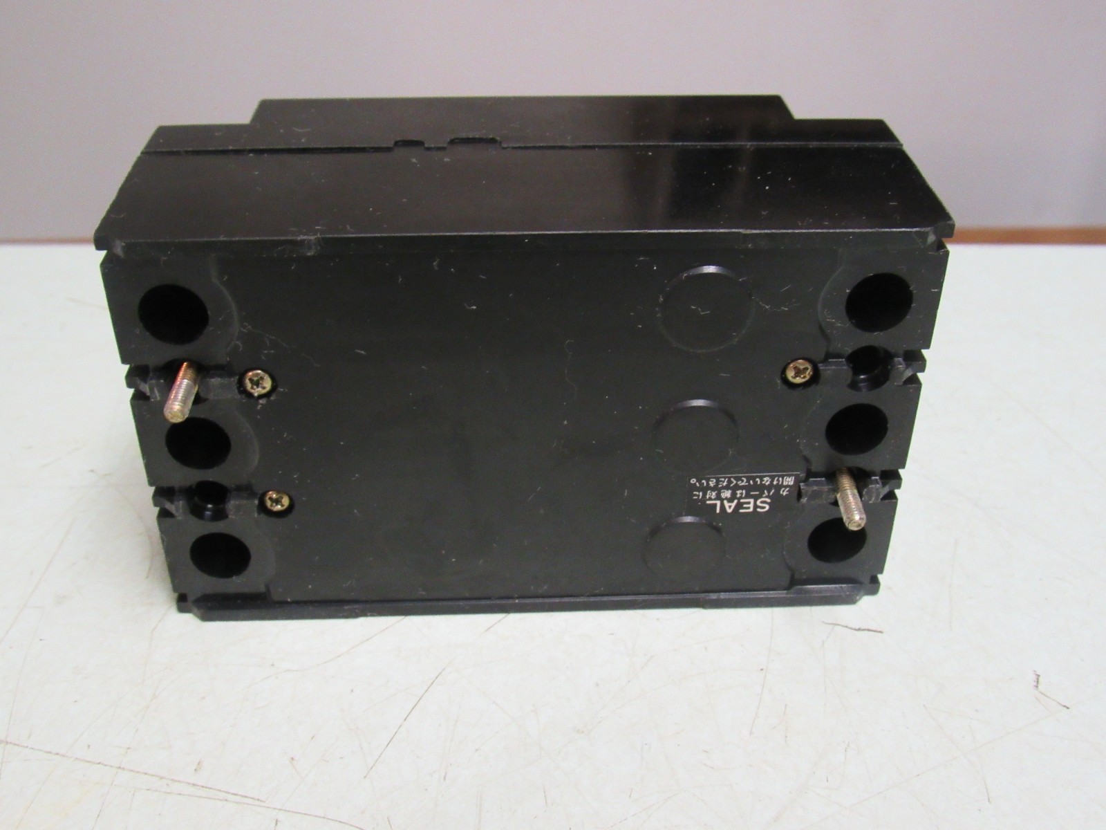 TOSHIBA NO-FUSE 0.9A 0.9 AMP 3 POLE CIRCUIT BREAKER M50B TESTED WARRANTY FRESHIP