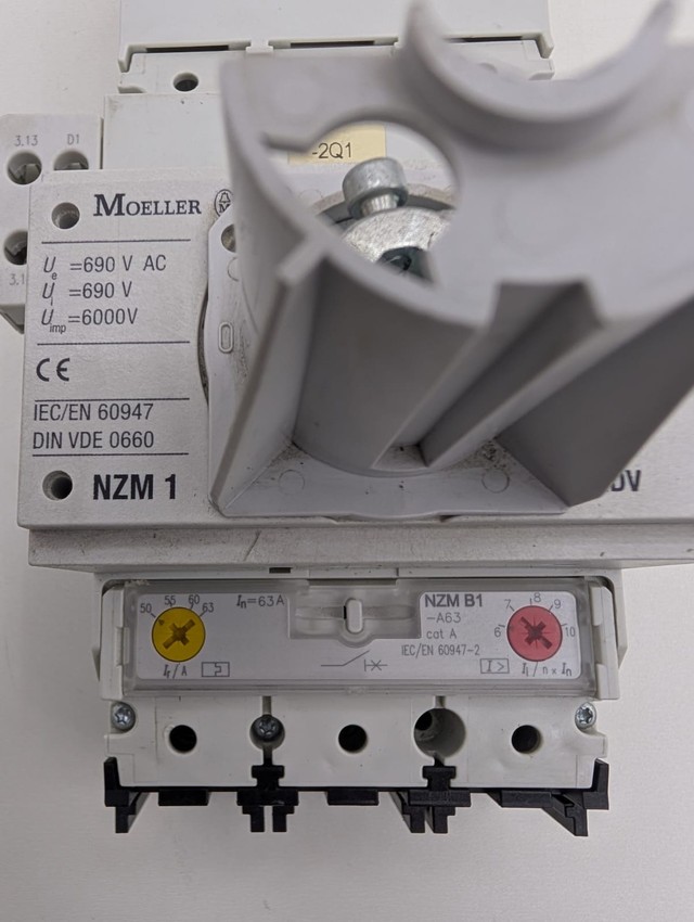 Moeller NZM B1 IEC/EN 60947 DIN VDE 0660 3 Pole Compact Circuit Breaker