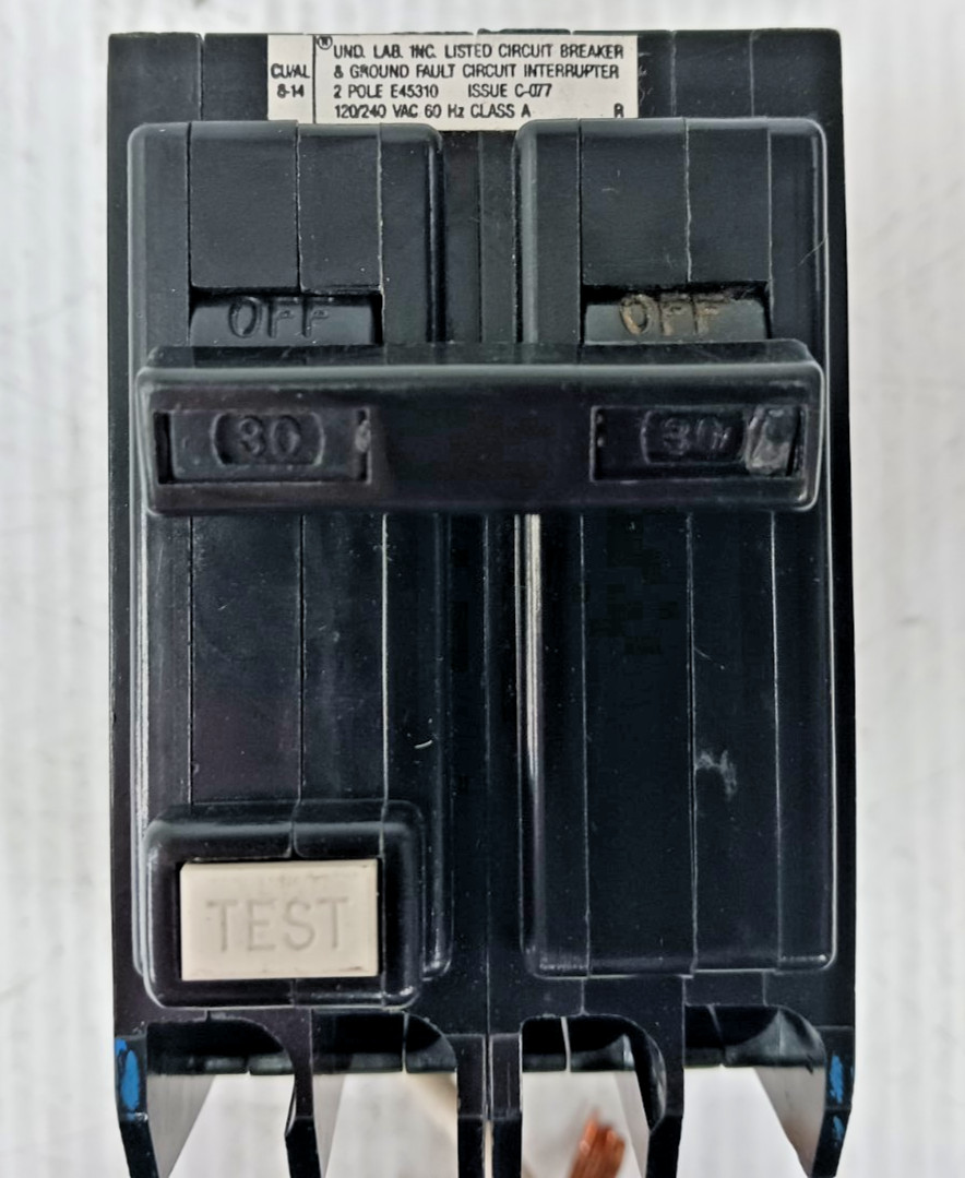 Siemens ITE 30 Amp Plug-In/On GFCI Circuit Breaker 2 Pole 120/240 VAC 10kA QF230