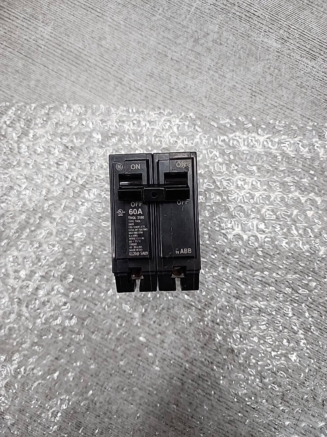 GE THQL2160 2 Pole 60 Amp 120 240V AC THQL Plug in Breaker ( NEW )