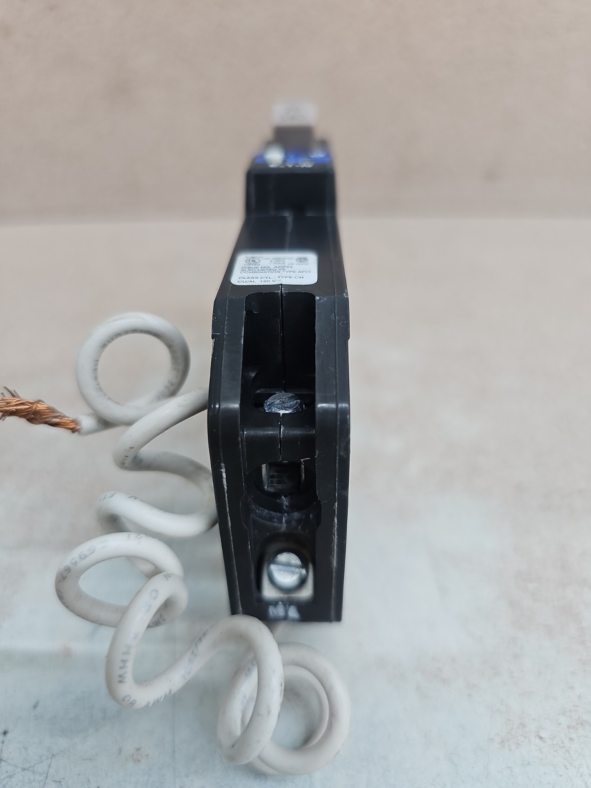 Eaton CHFN120DF 20A Circuit Breaker 1-Pole 120V AFCI GFCI Dual Purpose Plug-In