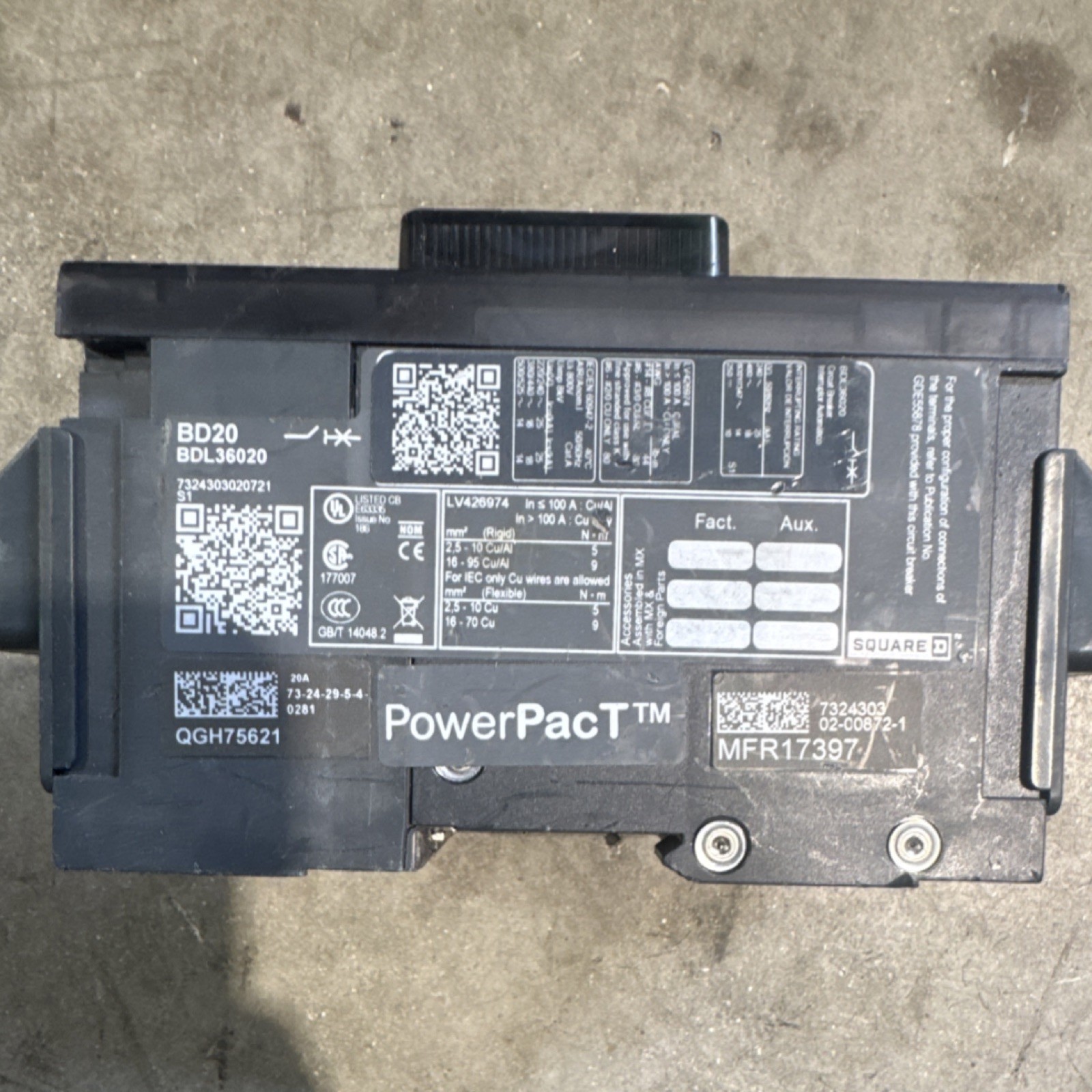 Schneider Electric PowerPacT BDL36020 Circuit Breaker 20A 240V AC 3-Pole HACR