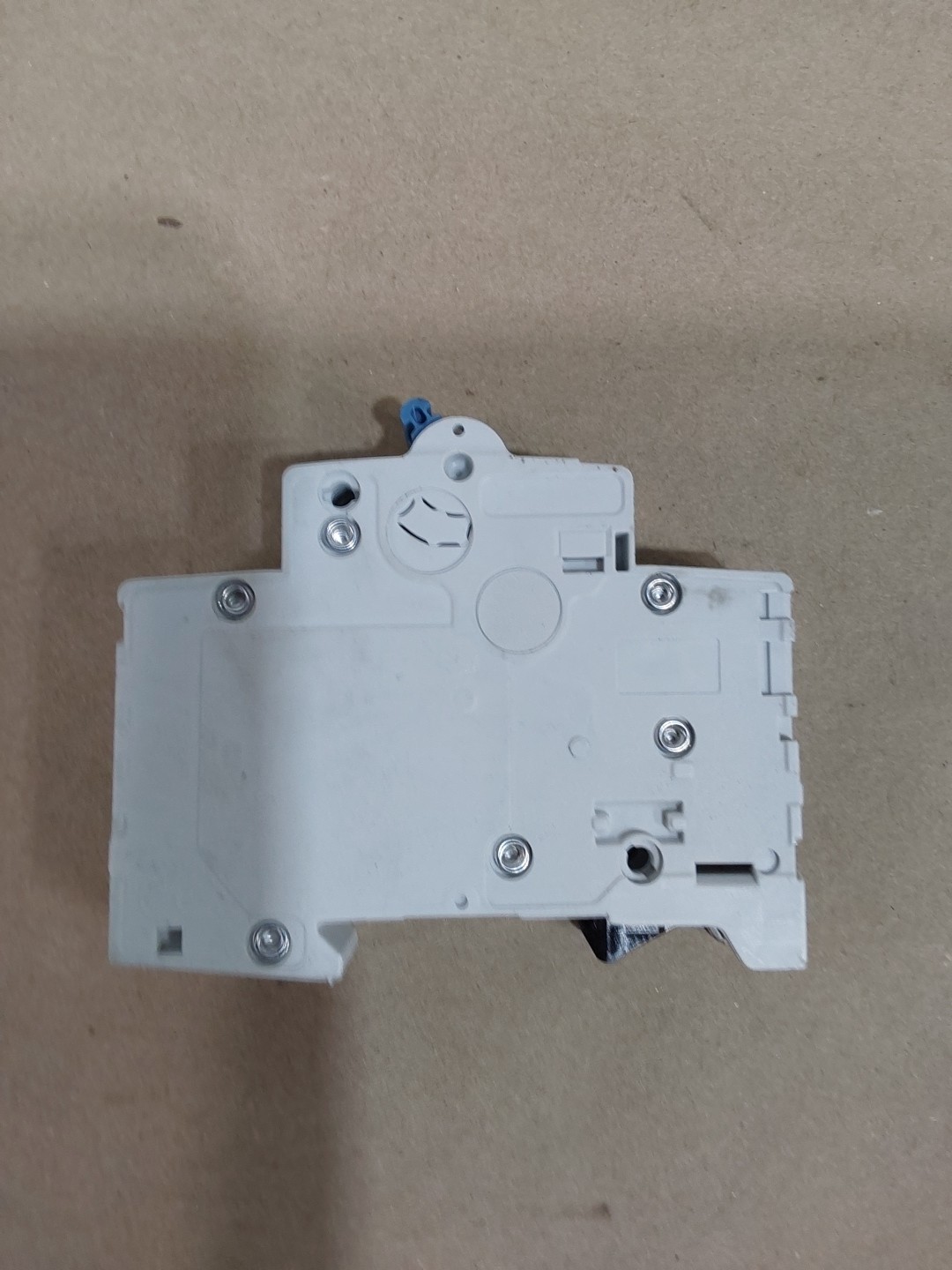 Allen Bradley 1492-SPM1C020 1 P 2 Amp Circuit Breaker Ser D 1492-SP C 2A