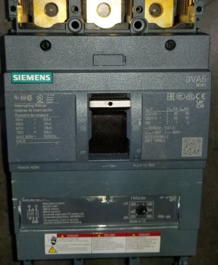 Siemens 3VA5340-5EC31-0AA0 Circuit Breaker 400 Amp 3 Pole 480 Vac 3va5-5ec31