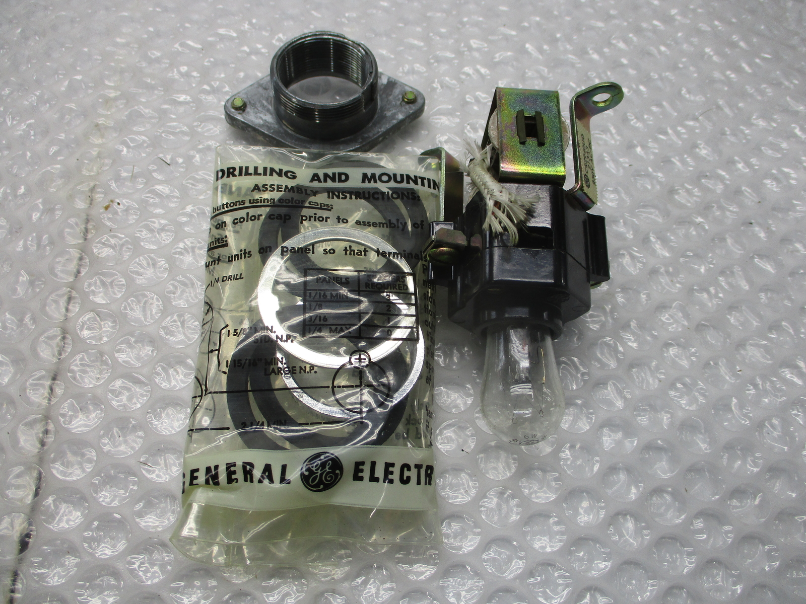 GENERAL ELECTRIC CR2940UD213A3 INDICATOR LIGHT NSMP