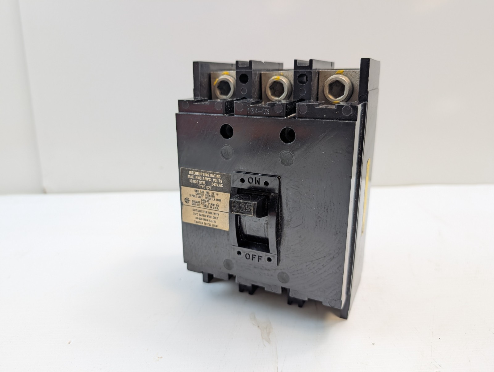 SQUARE D Q2L3225 Circuit Breaker Type Q2L 3 Pole 225A 240VAC