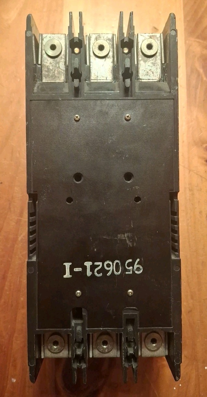 Cutler-Hammer JD-K JD3250K 250A 600Vac 250Vdc Molded Case Switch