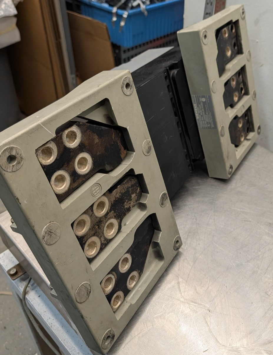 Siemens PXD63S160A 1600 Amp Sentron Molded Case Switch Breaker MB9301 PD/RD