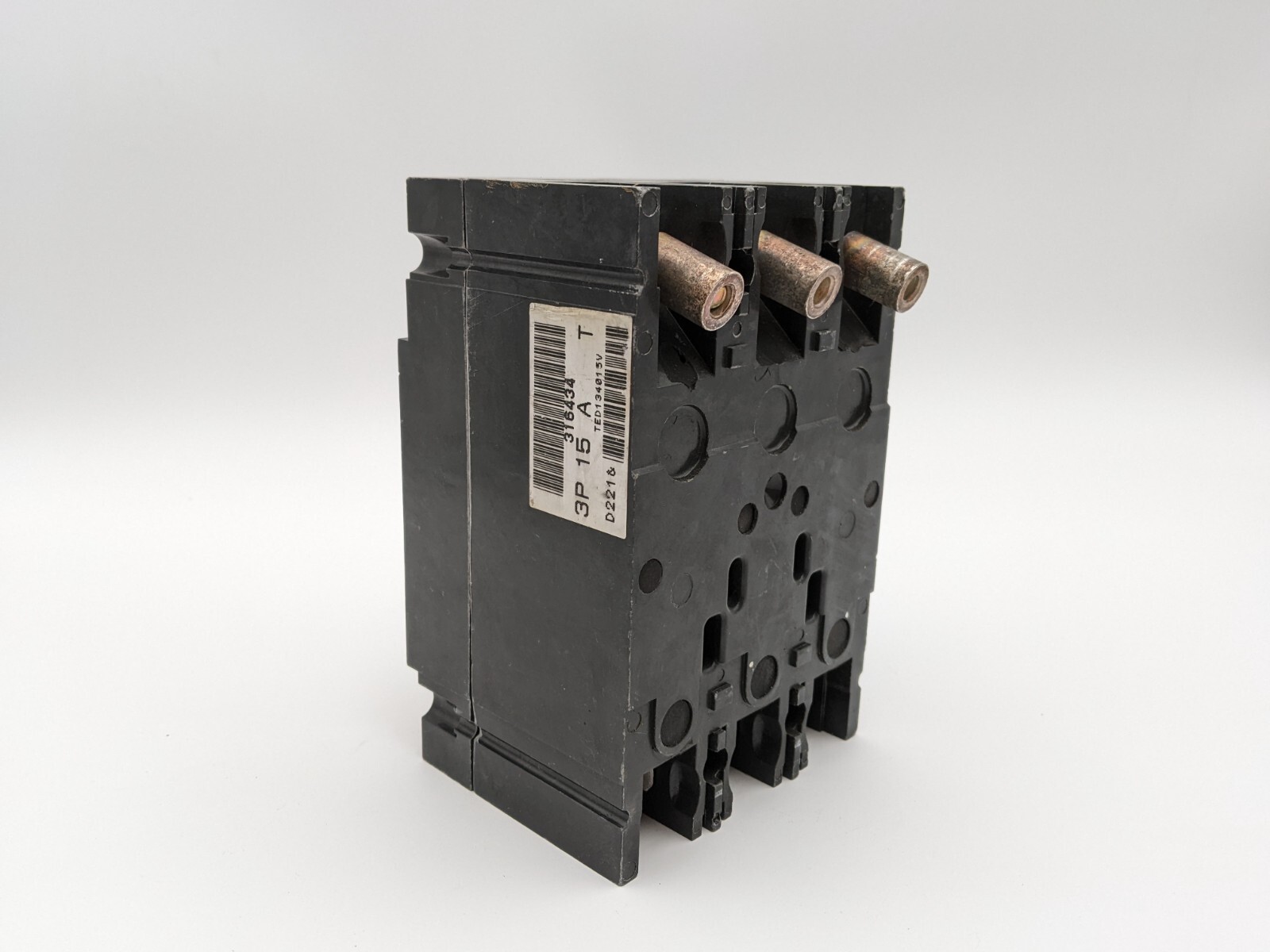 General Electric GE TED134015V Circuit Breaker 15 Amp 3 Pole 480 VAC 250 VAC