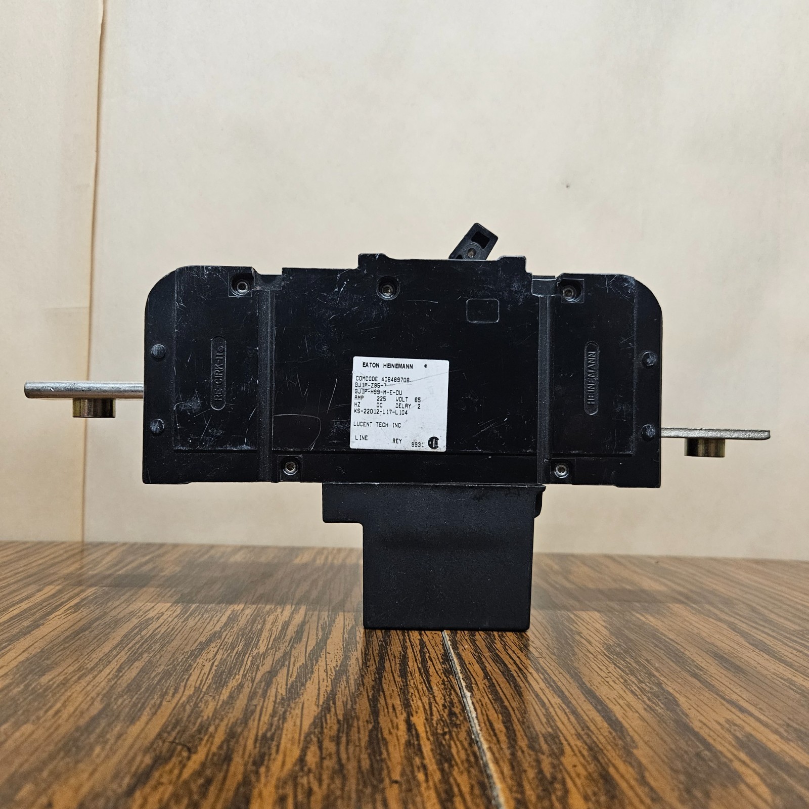 Heinemann GJ1P 1 Pole, 225 A, 65VDC Circuit Breaker