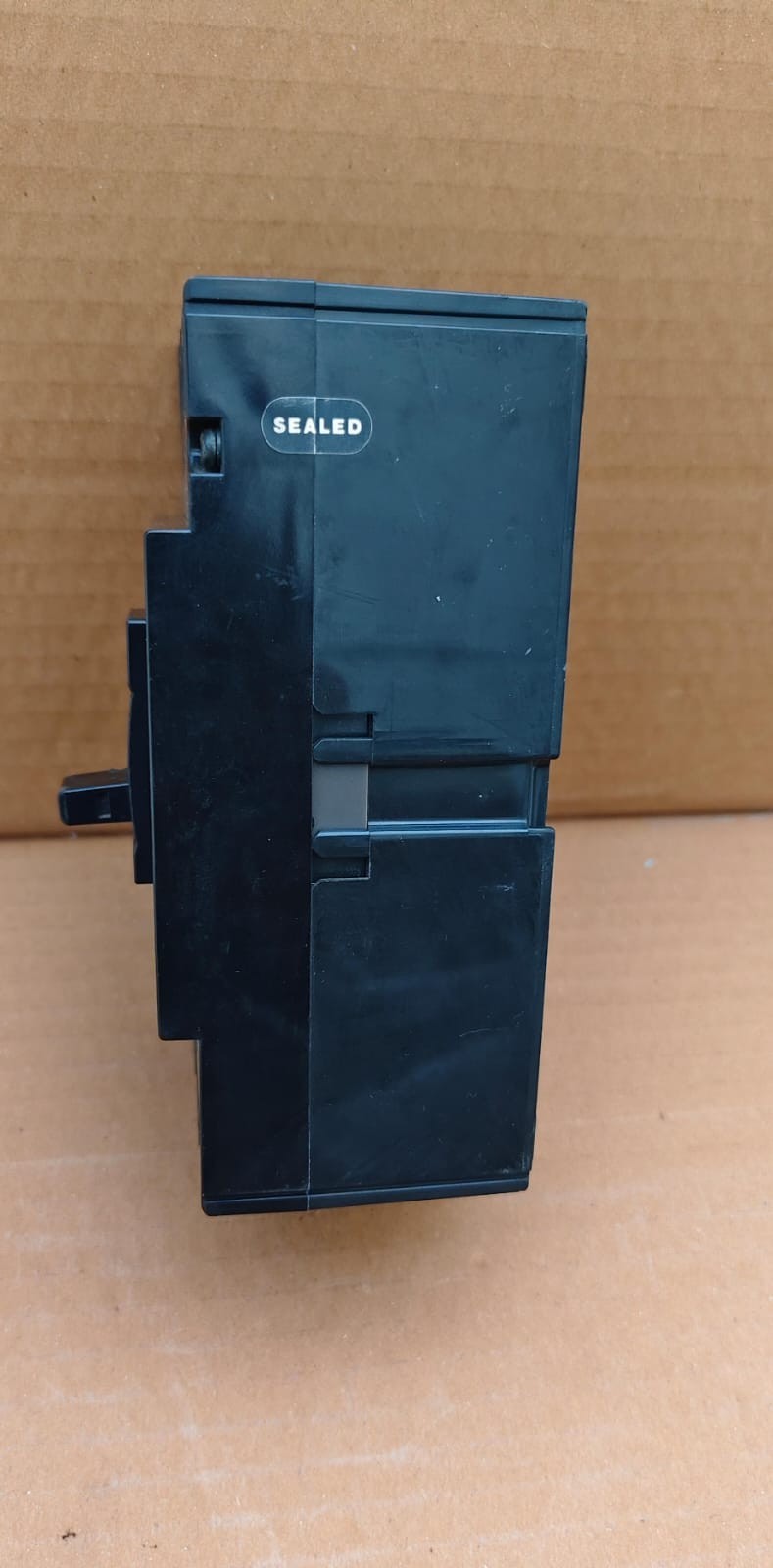 TERASAKI TEMBREAK XS100NB 30A 3 POLE CIRCUIT BREAKER AC 690V 50~60Hz 41-20959