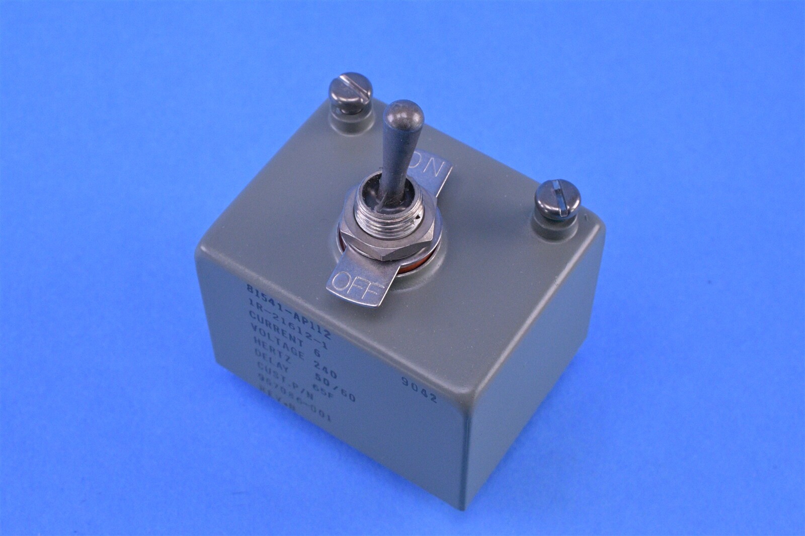 Airpax Mil-Spec Circuit Breaker Part # AP112-1R-21612-1 240VAC 50VDC 400Hz