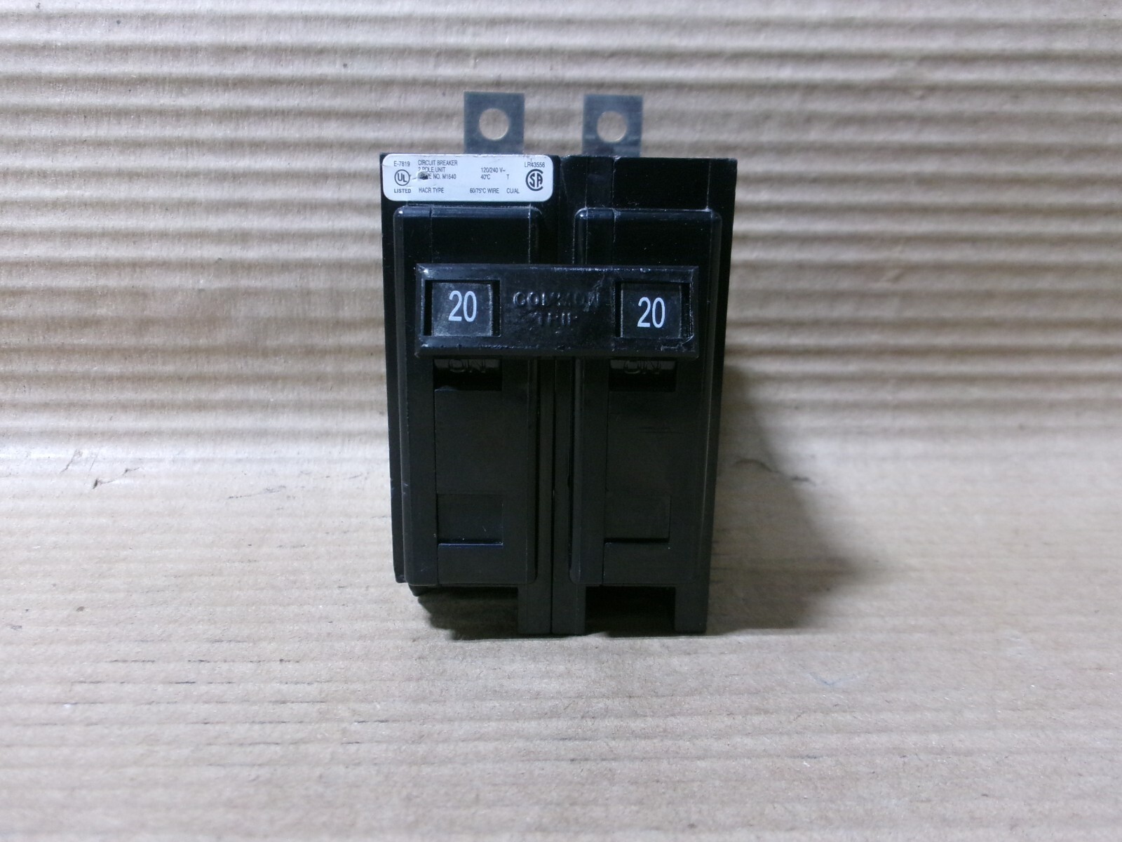 Eaton Cutler Hammer QBHW2020 2 Pole 20 Amp 240v Circuit Breaker FLAW #75