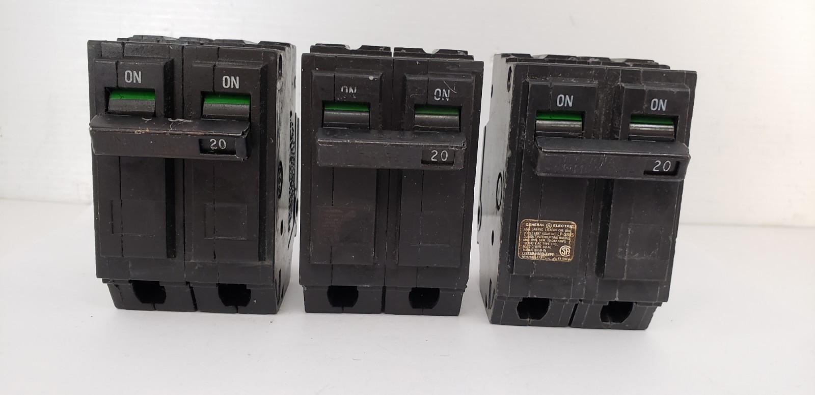 GENERAL ELECTRIC THQL2120 CIRCUIT BREAKER, 20A, 120/240V, 2 POLE (LOT OF 3)