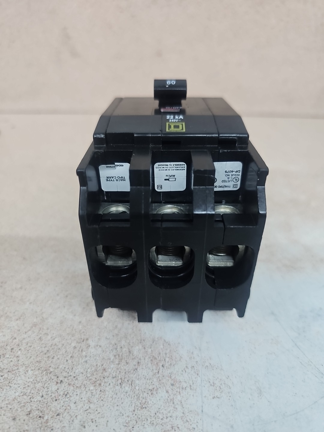 Circuit Breaker Square D QOB360VH 60 Amp 3 Pole 240V 22kA Bolt On W#