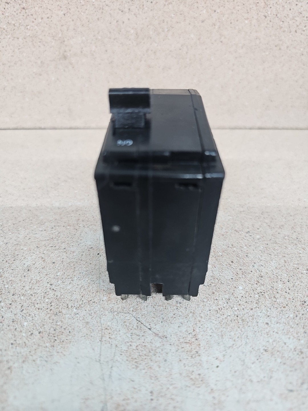Square D QO230 2-Pole 30 Amp 120/240V Plug-In Breaker B# SEE PICS