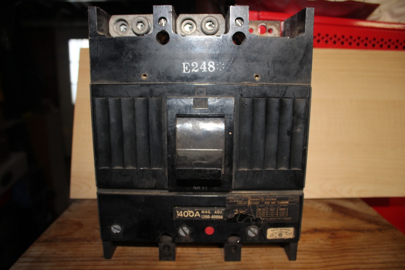 TJJ436400 GE Circuit Breaker 400AMP