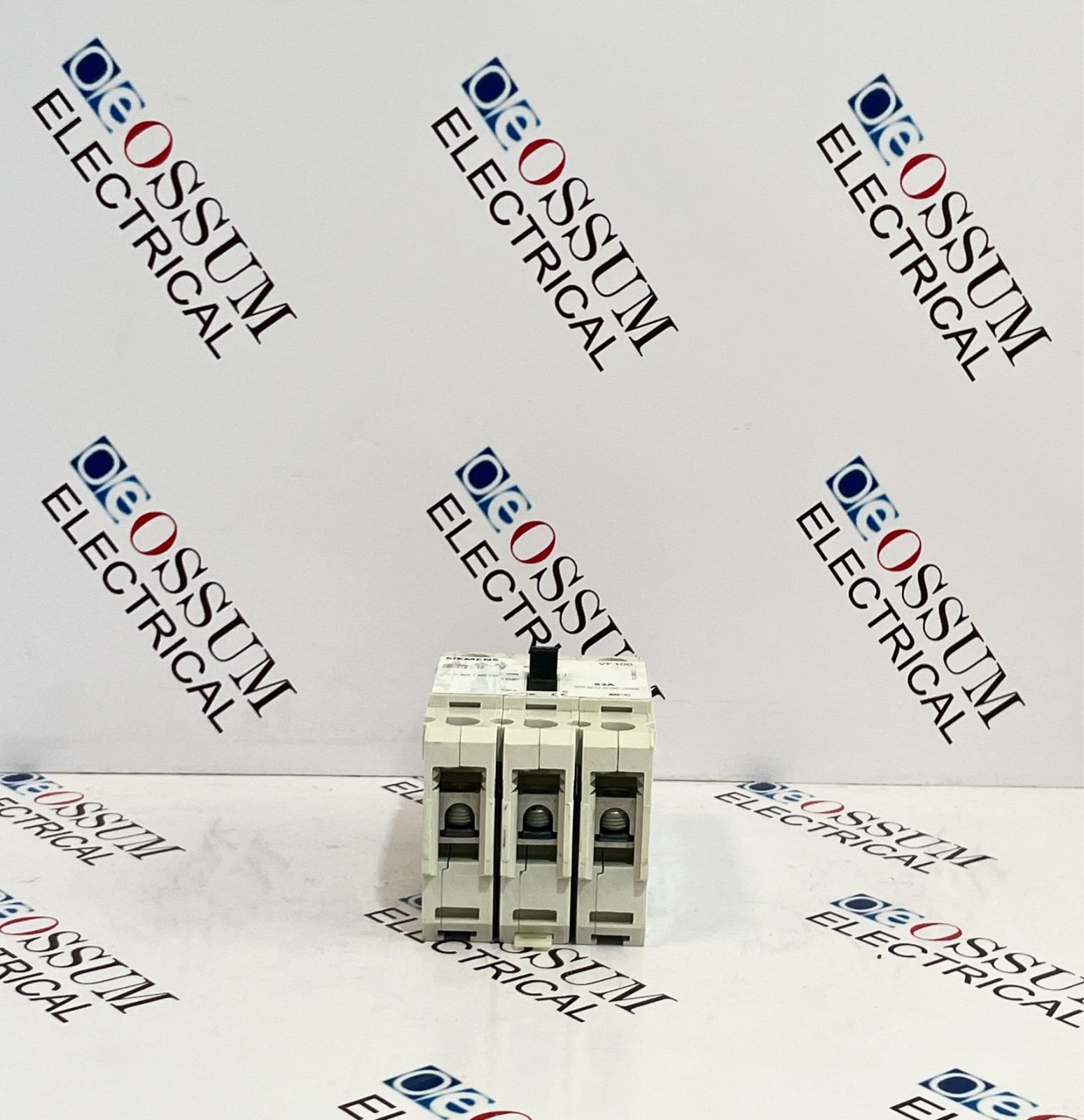 SIEMENS VF100 3VF2213-0FN41-0AA0 63A TRIPOLE CIRCUIT BREAKER 63A 220-415V 3P