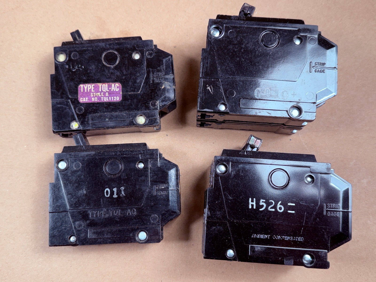 4 General Electric GE Circuit Breakers THQL2130 30A 20A 15A 2-Pole 120/240VAC