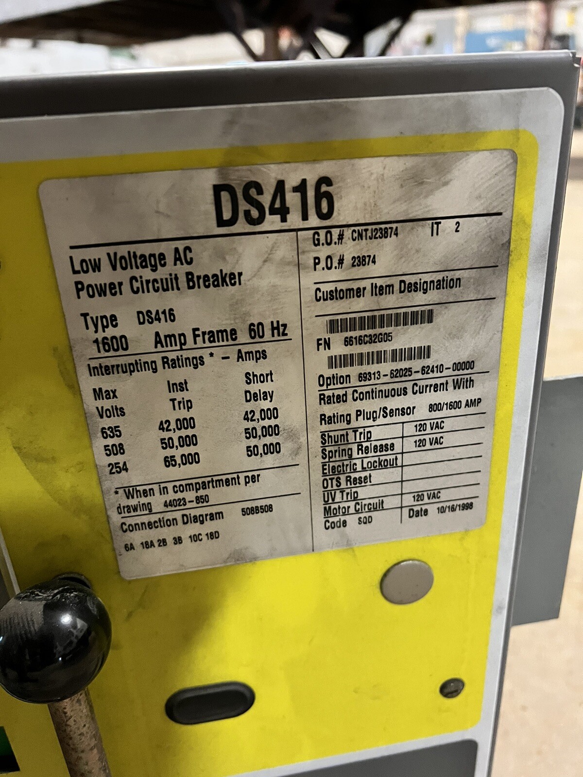 Square D DA416 1600 Amp Low Voltage Circuit Breaker, GC, Rack In