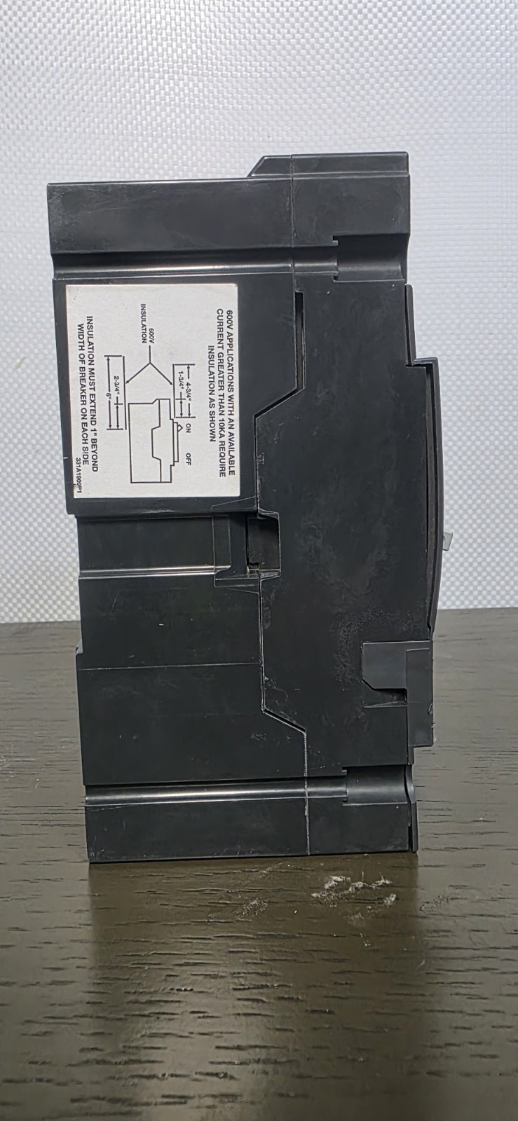 New O.S. – GE – SELA36AT0030 – Molded Case Circuit Breaker – 30A, 3-Phases, 600V